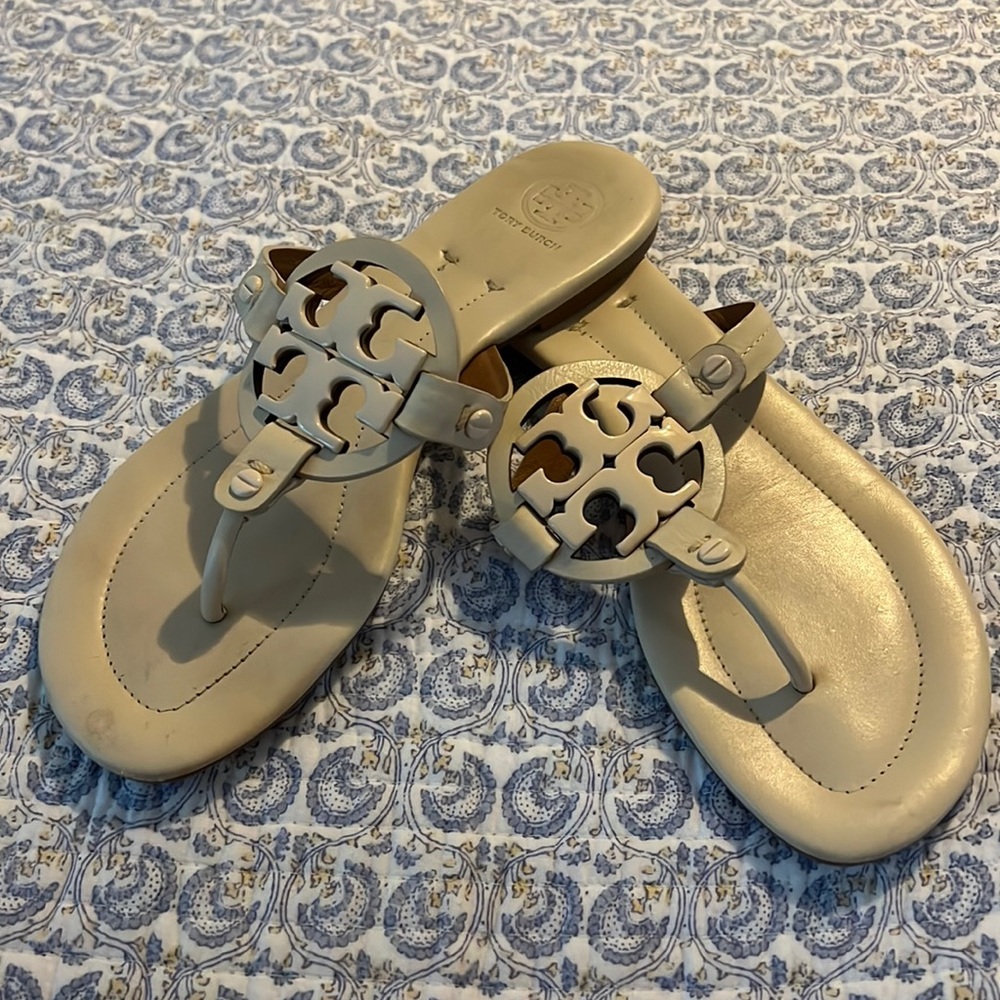 TORY BURCH SIZE 8 CREAM MILLER SANDAL
